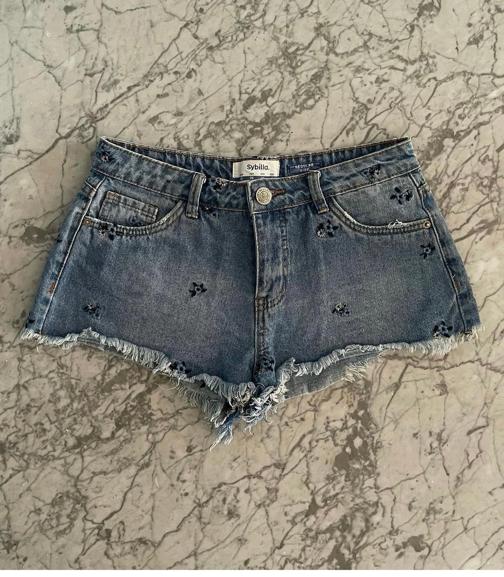 Shorts Denim con Flores bordadas - Sybilla