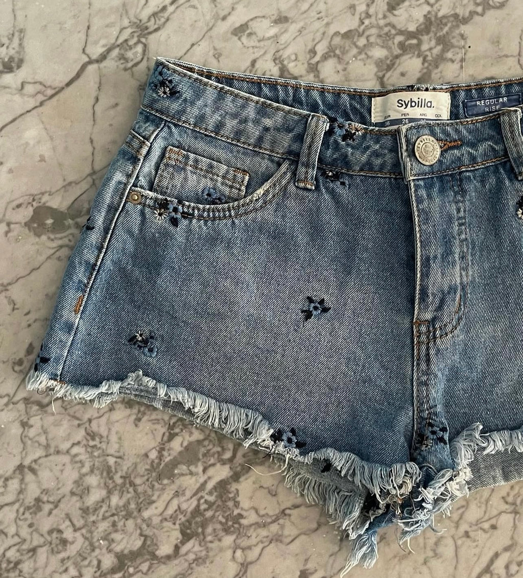 Shorts Denim con Flores bordadas - Sybilla