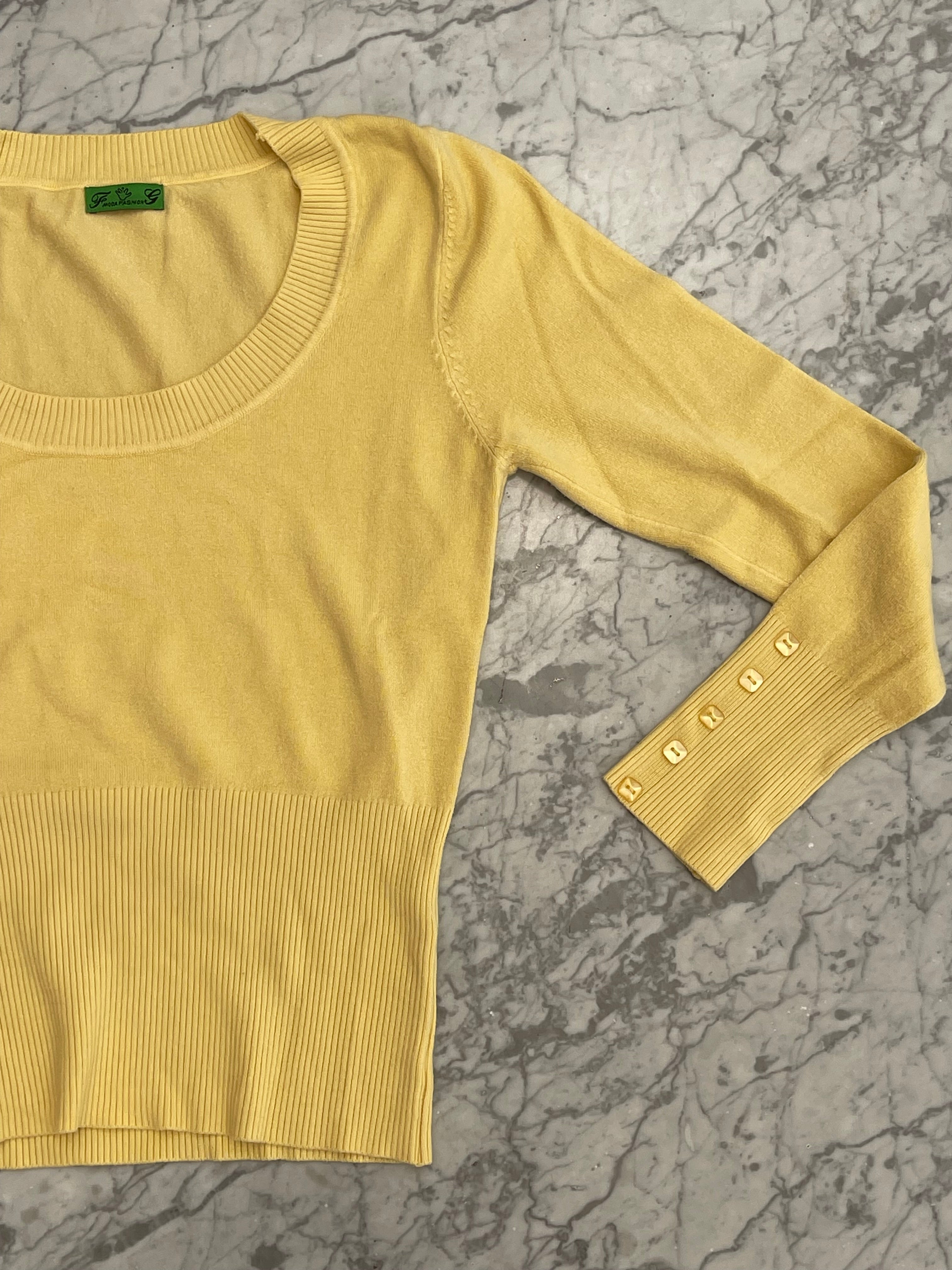 Chompa amarilla - Marca genérica