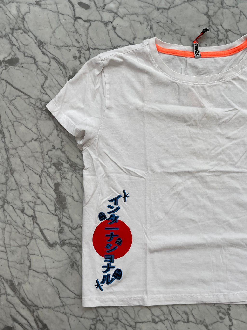 Polo básico diseño ánime - Marca genérica