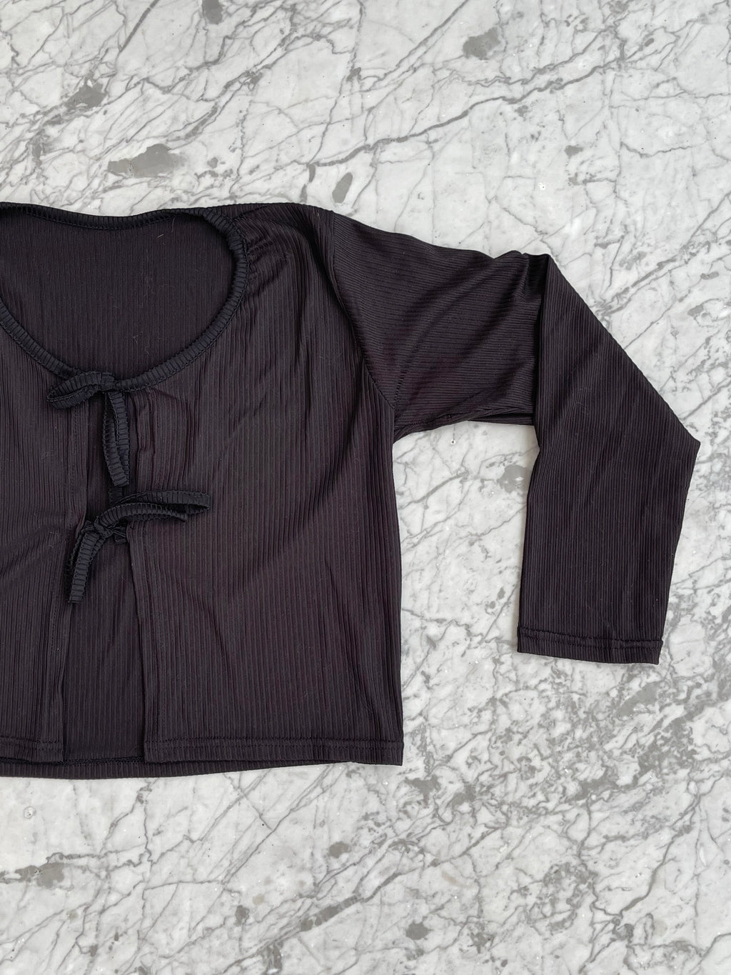 Cardigan Negro Rib - Marca independiente